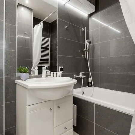 Apartamento Stars Andersa By Renters Varsóvia